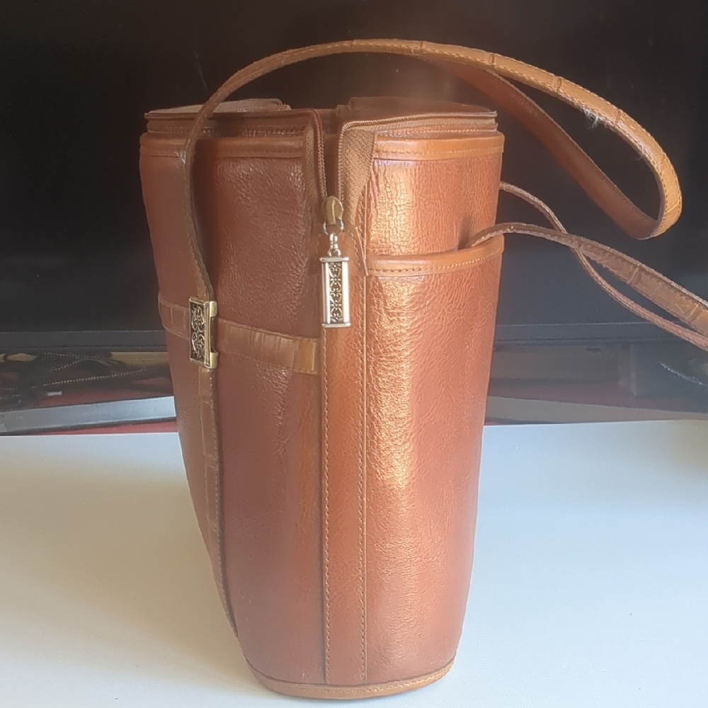 Brighton Tote Leather Bag - Picture 8 of 8